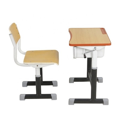 Эргономические столы и стулья класса переклейки